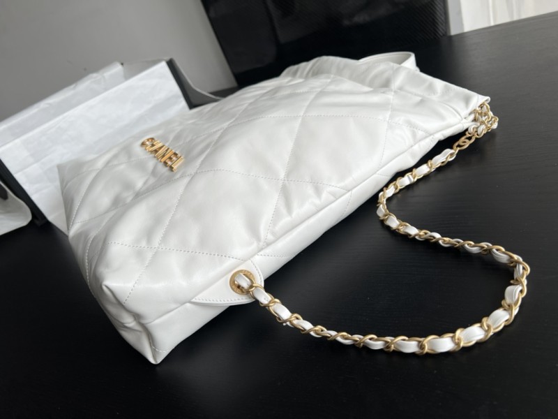 Handbag Chanel size 51cmx40cmx9 cm