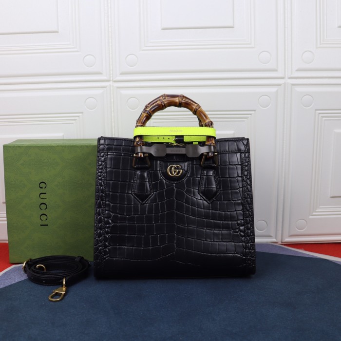 Handbag Gucci 660195 size 27*24*11 cm