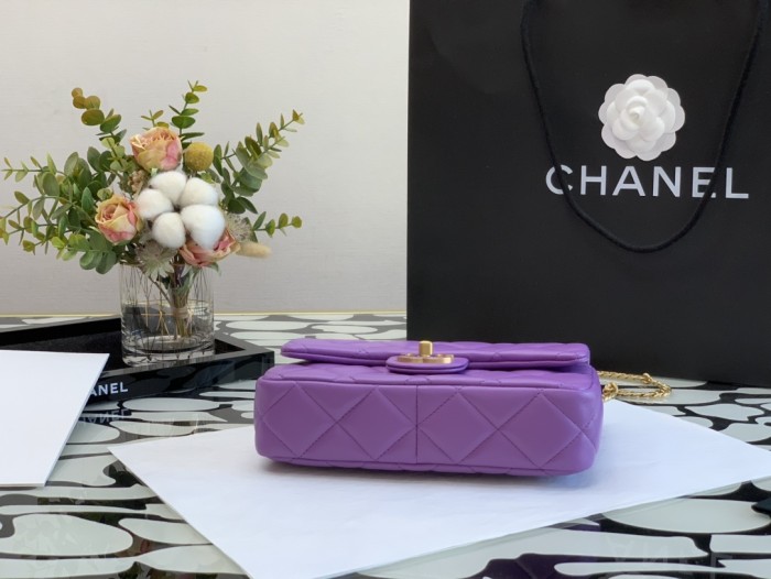 Handbag Chanel size 21 cm