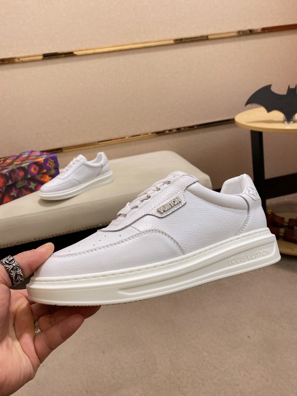Louis Vuitton Low Top sneaker 110