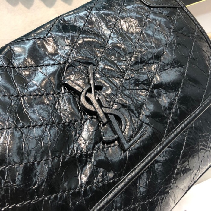 Handbags SAINT LAURENT 498894y size 22.5x14x4 cm