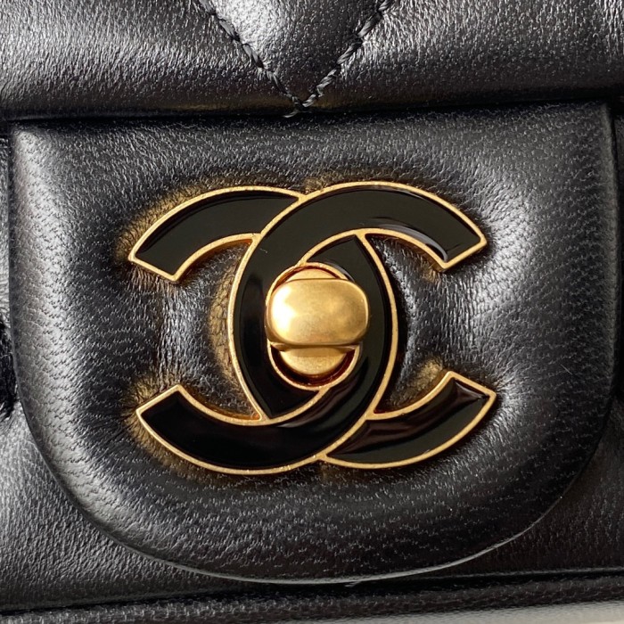 Handbag Chanel AS1792 size 19 cm