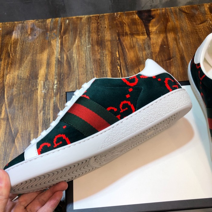 Gucci Ace embroidered sneaker 66