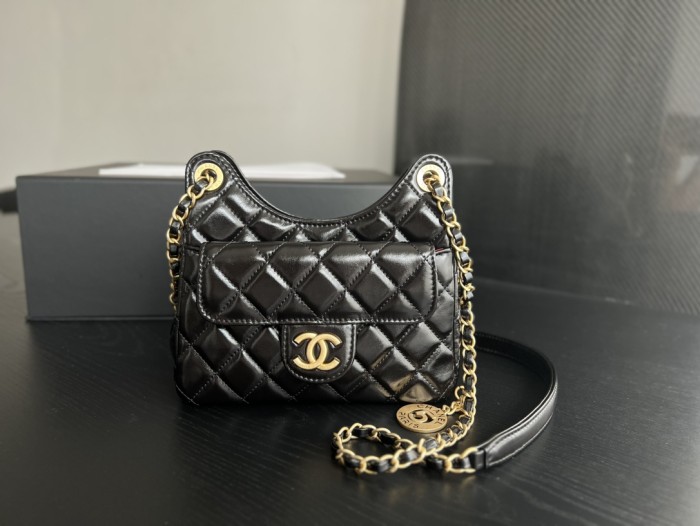 Handbag Chanel AS3710 size 17cmx19cm6 cm