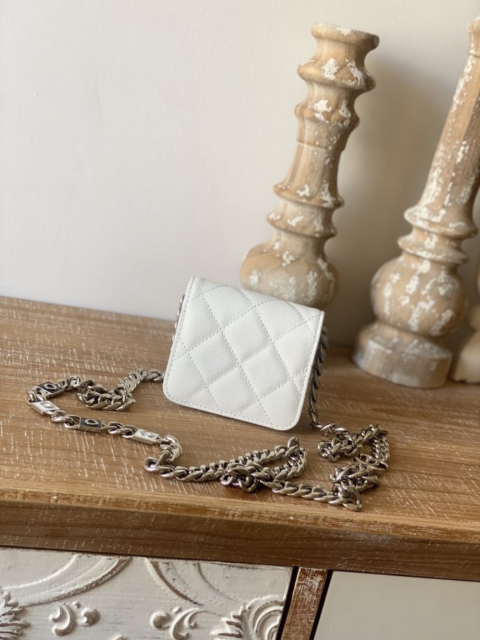 Handbag Chanel 81198 size 8.5×9.7×6 cm