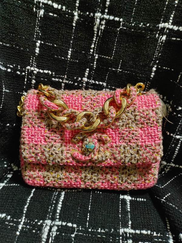 Handbag Chanel size 15*22*6 cm