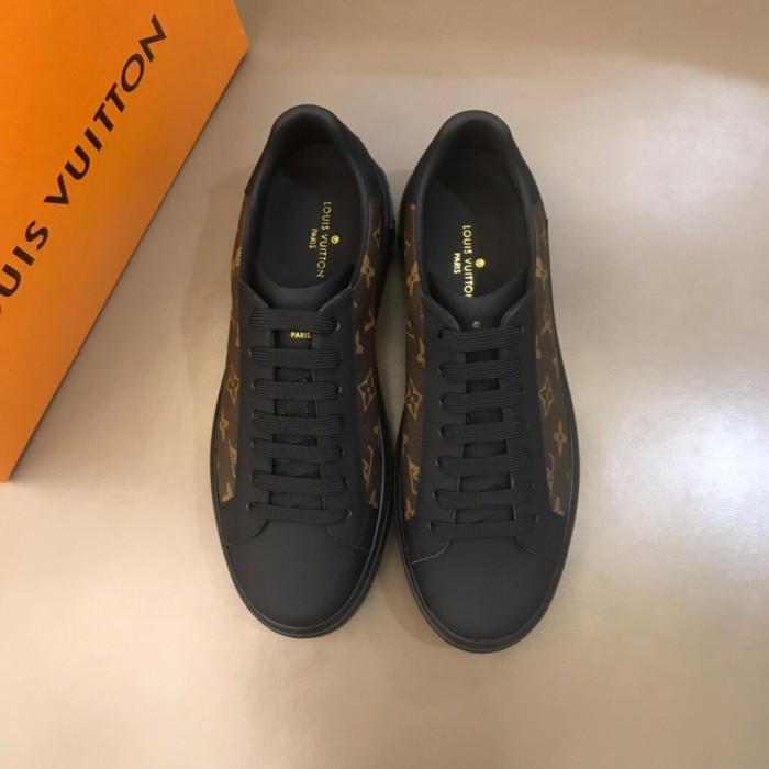 Louis Vuitton Low Top sneaker 36