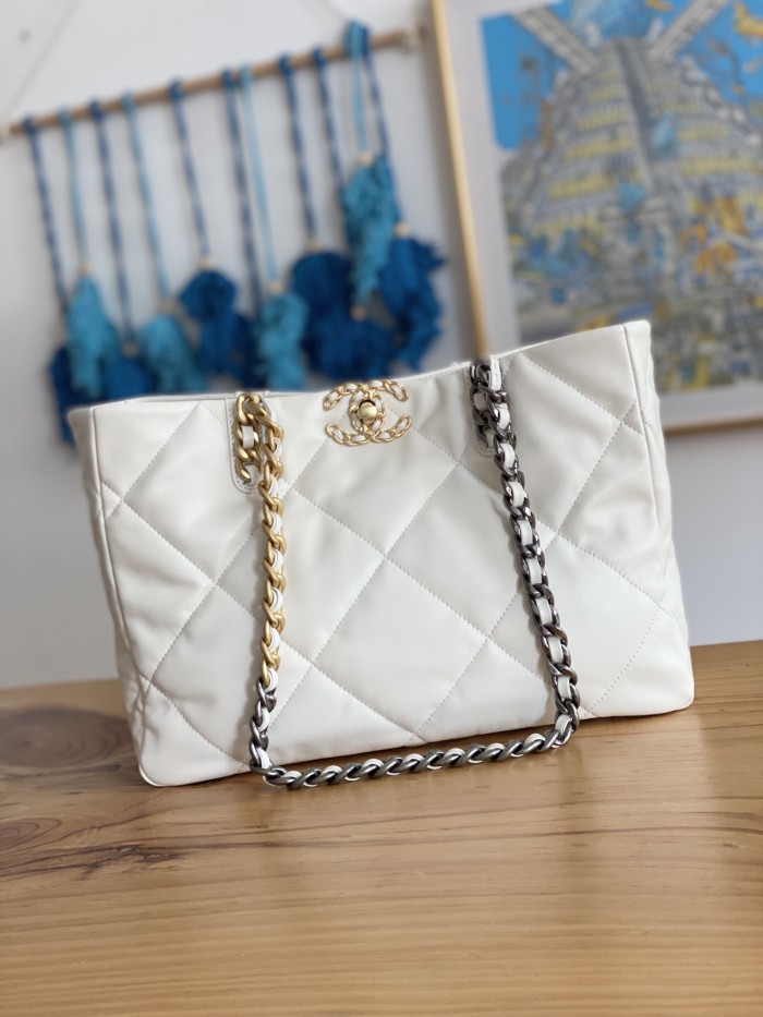 Handbag Chanel AS3660 size 24*41*10.5 cm