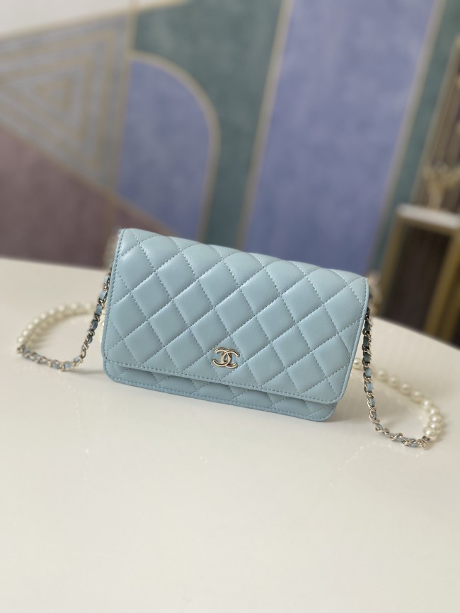 Handbag Chanel 81180 size 19 cm