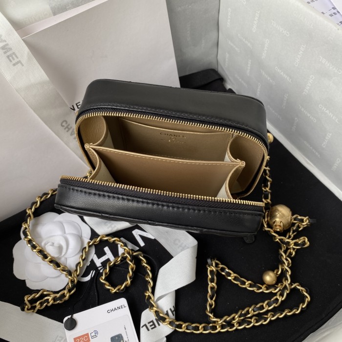 Handbag Chanel AS2463 size 14x10x5.5 cm