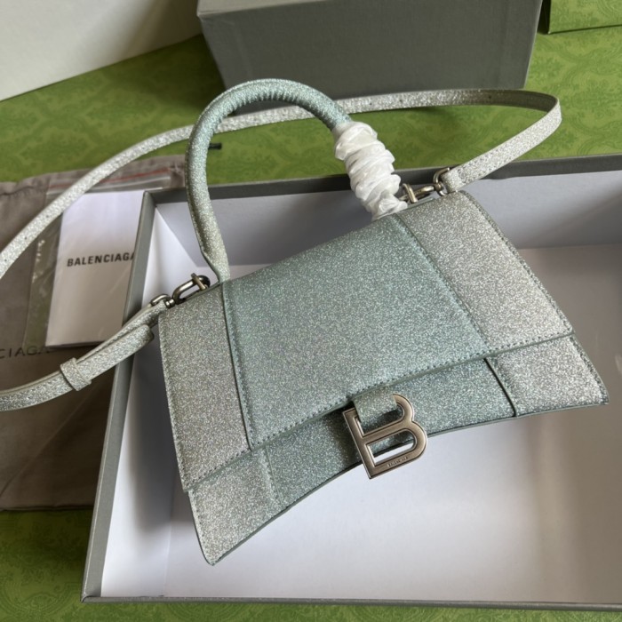 Handbag Gucci 593546 size 23*15*10 cm