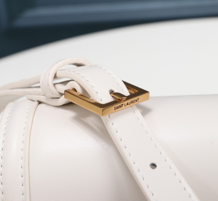 Handbags SAINT LAURENT 634305 size 23x16x6 cm