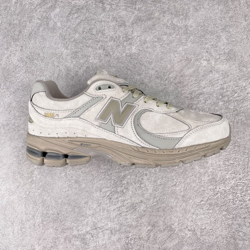 New Balance 2002R Sneaker 2