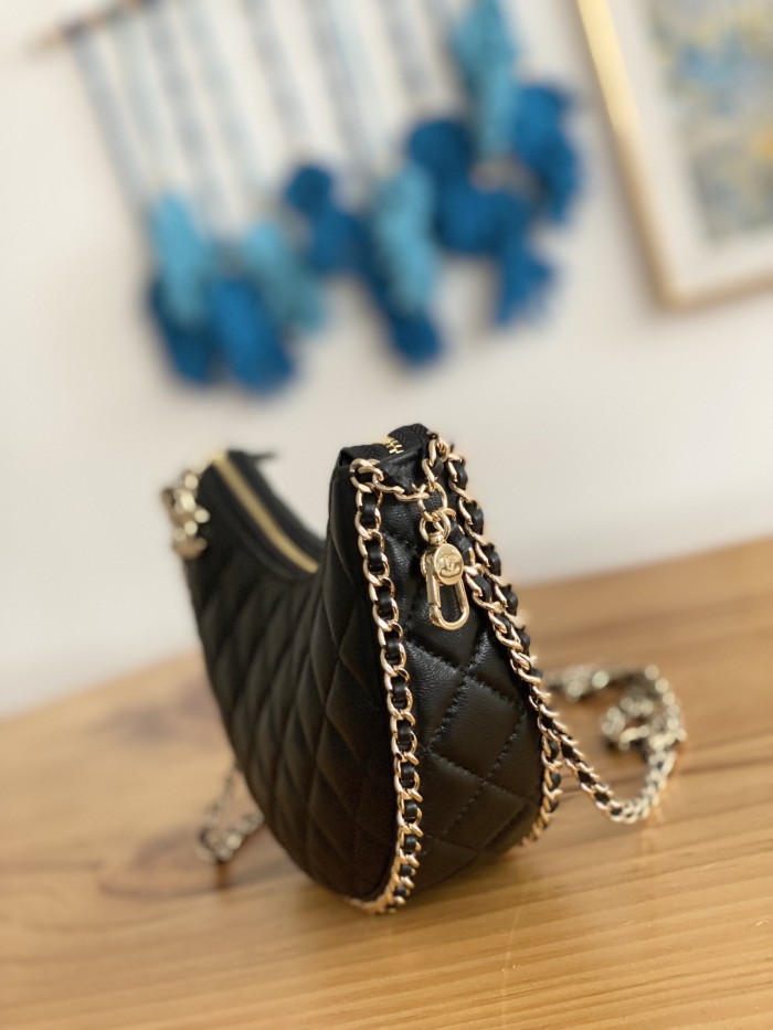 Handbag Chanel AS3917 size 15X20X6 cm