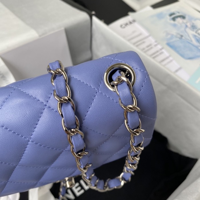 Handbag Chanel size 17 cm