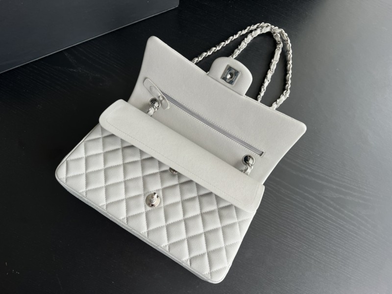 Handbag Chanel 1112 size 25 cm