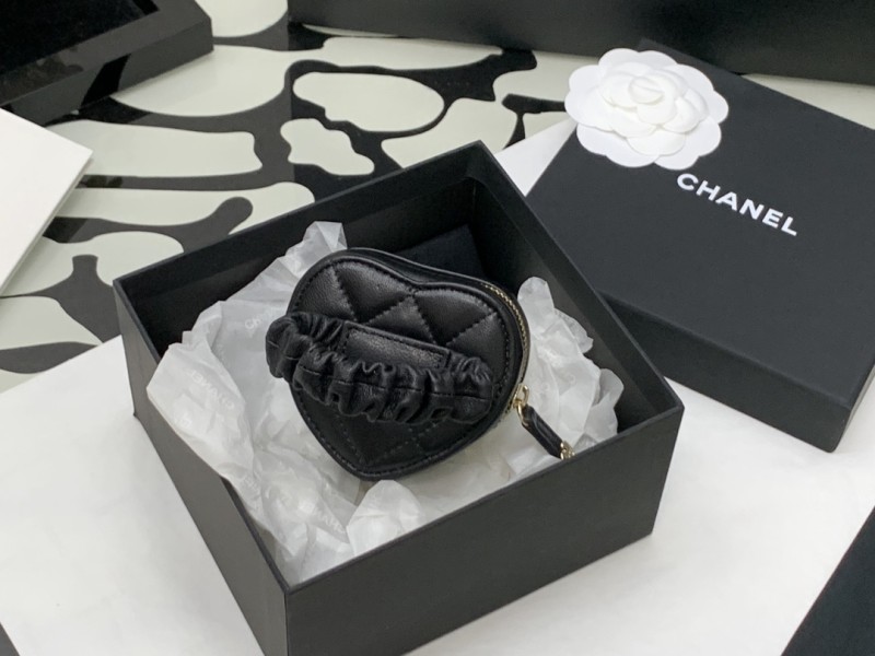 Handbag Chanel size 8*8.5*5.5* cm