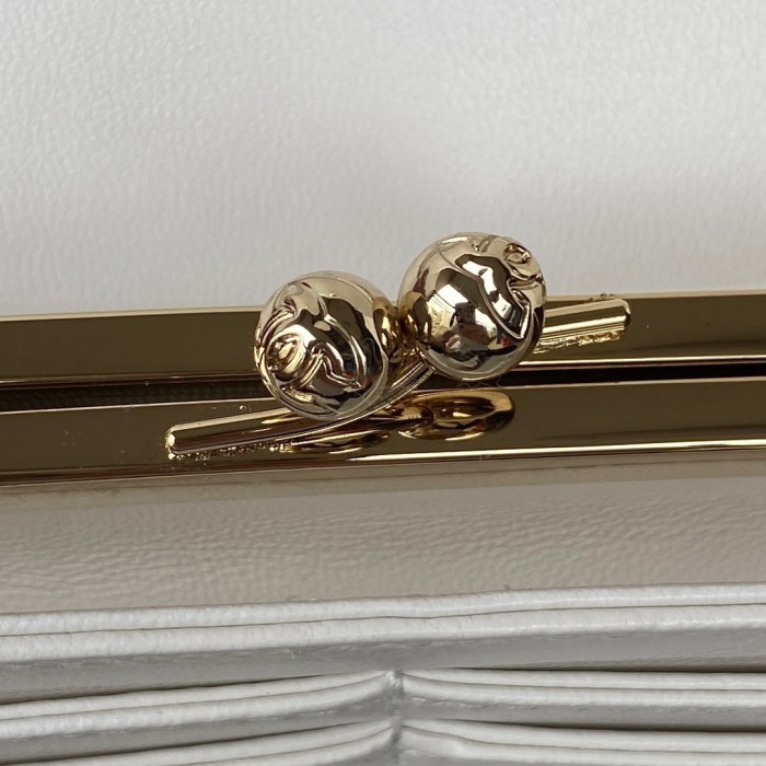 Handbag Chanel AS2875 size 12.4*22.3*5.7 cm