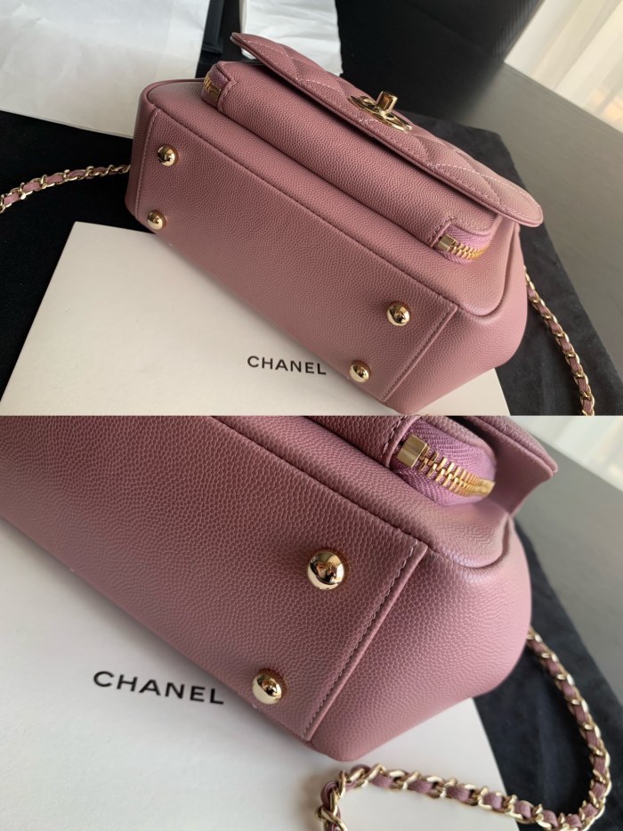 Handbag Chanel A93067 size 20 cm