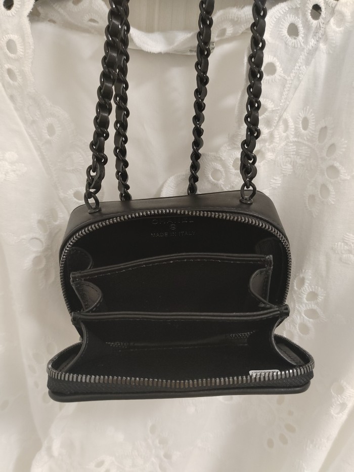 Handbag Chanel size 10*7*4.5 cm