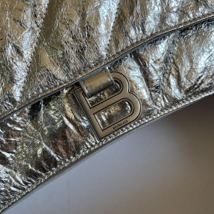 Handbag Gucci 716393 size 31x19.8x6.9 cm