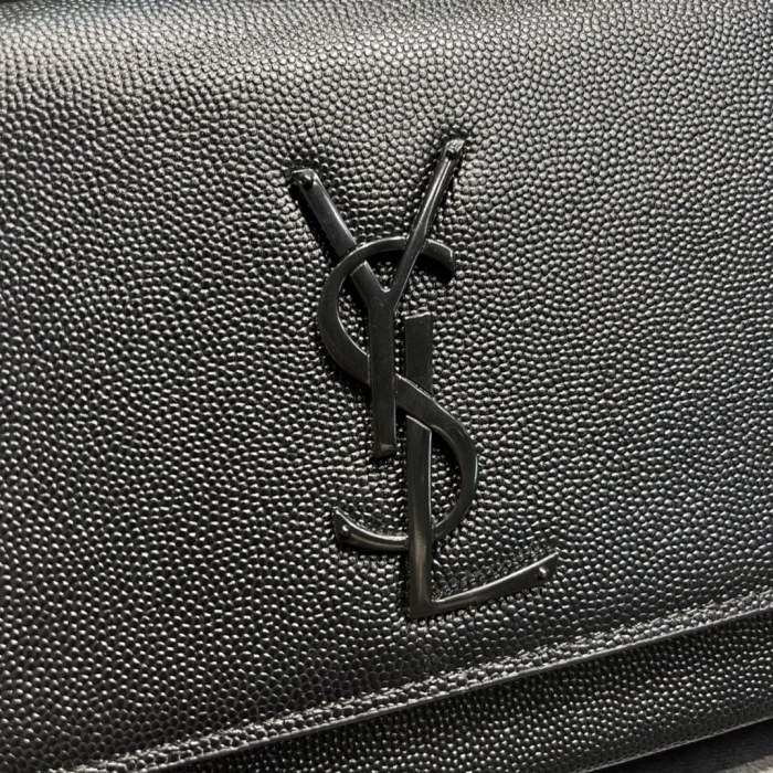 Handbags SAINT LAURENT 364021 size 24x14.5x5 cm