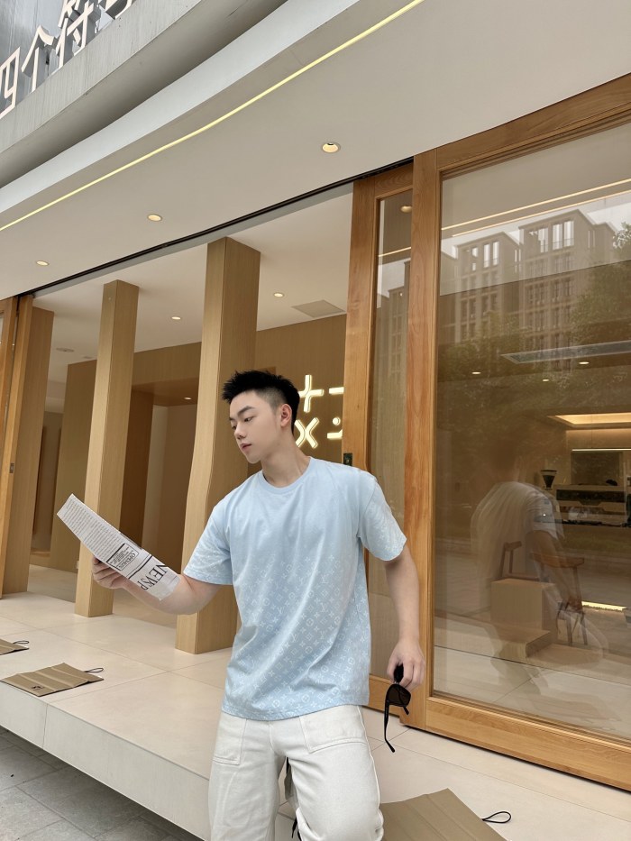 Clothes Louis Vuitton 228