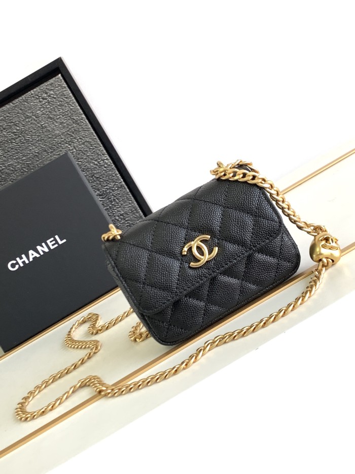 Handbag Chanel size 12.5 9 4.5 cm