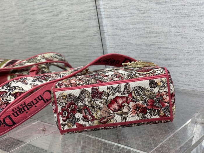 Handbag Dior size 24 cm