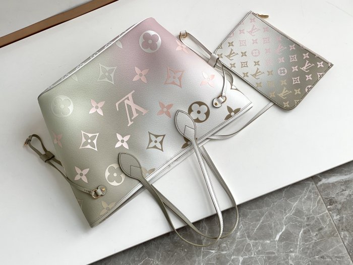 Handbag Louis Vuitton M46077 size 31 x 28 x 14 cm