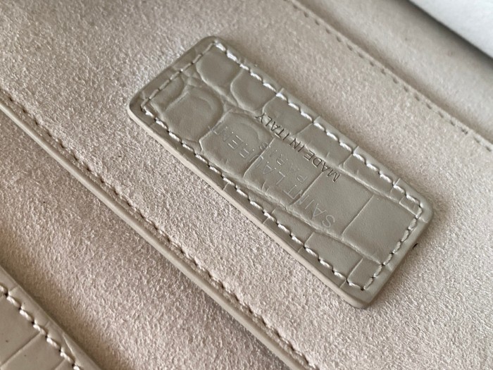 Handbags SAINT LAURENT 442906 size 22x8x16 cm