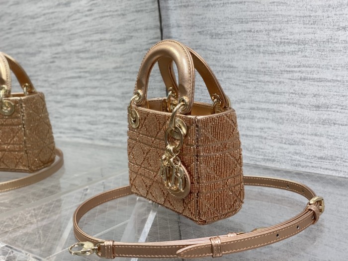 Handbag Dior size 12*10*5 cm