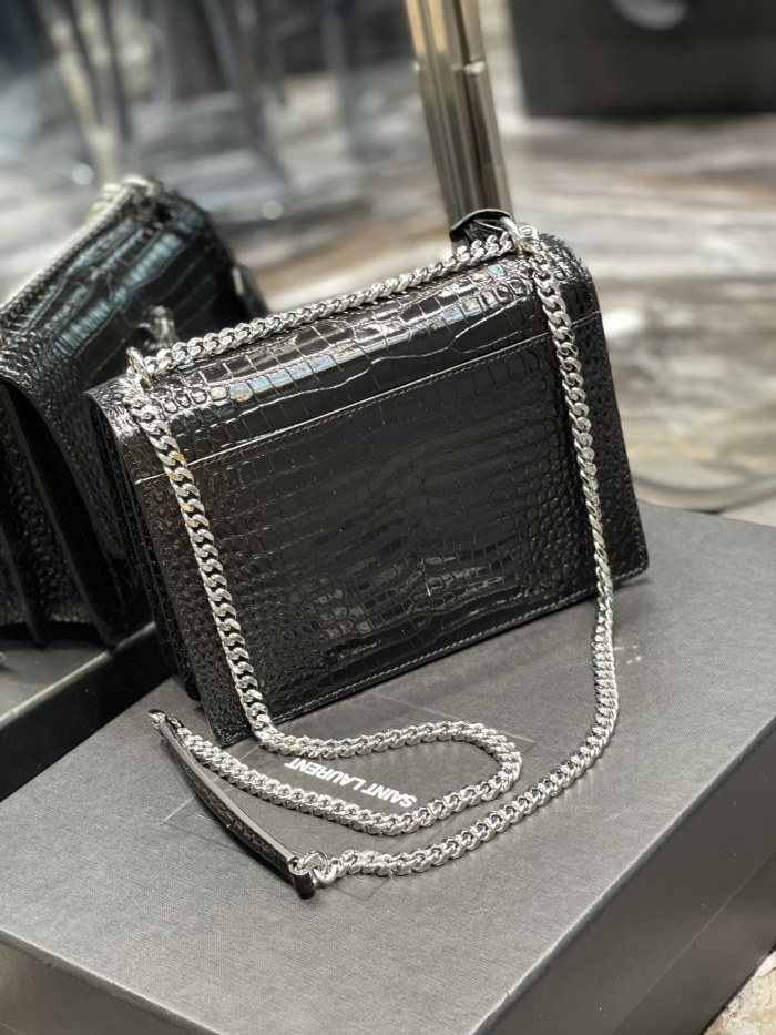 Handbags SAINT LAURENT 422906 size 22x8x16 cm