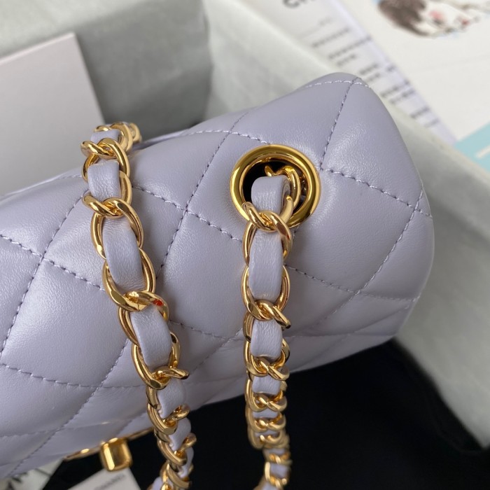 Handbag Chanel size 20 cm