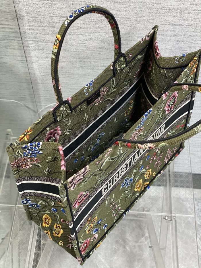 Handbag Dior size 42*18*35 cm