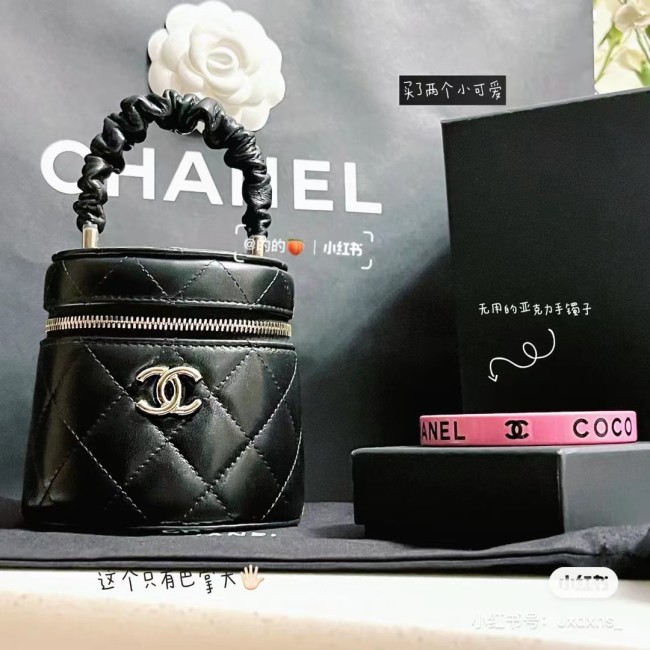 Handbag Chanel size 13×13×11 cm