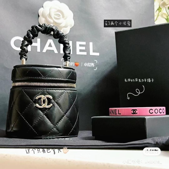 Handbag Chanel size 13×13×11 cm