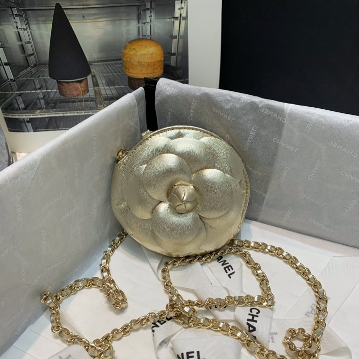 Handbag Chanel 82121 size 11 11 2 cm