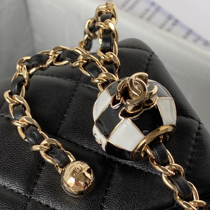 Handbag Chanel AS1786 size 17 cm