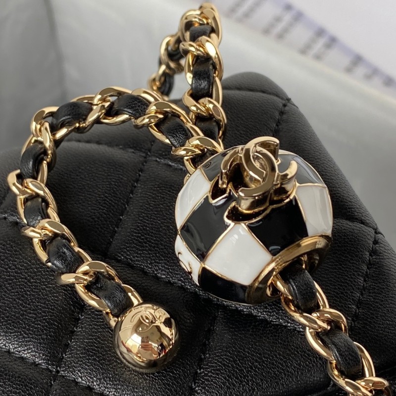 Handbag Chanel AS1786 size 17 cm