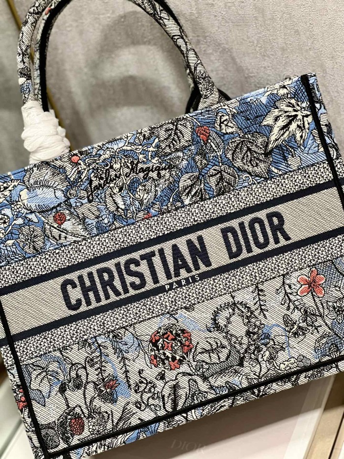 Handbag Dior 1286 size 36×28 cm