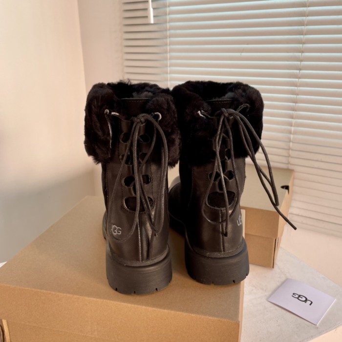 UGG Sneaker 47