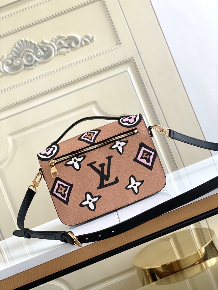 Handbag Louis Vuitton M45823 size 25 x 19 x 9 cm