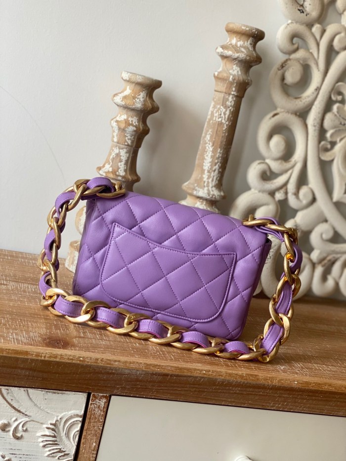 Handbag Chanel 3214 size 17*21*6 cm