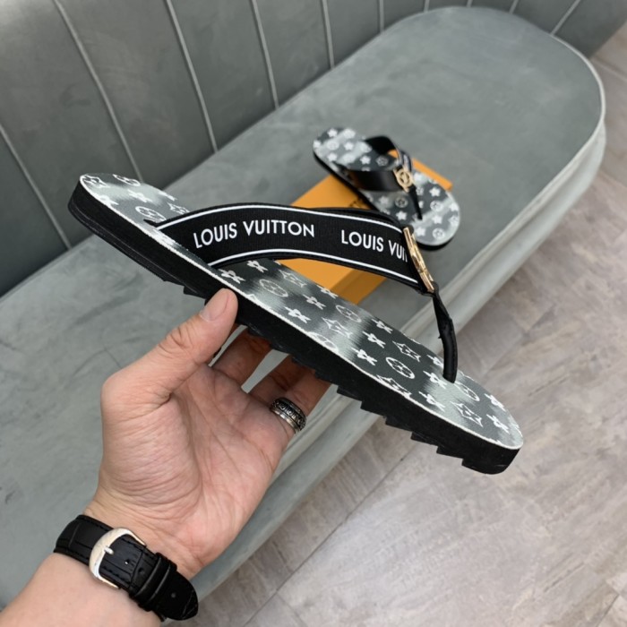 Louis Vuitton Slipper 43