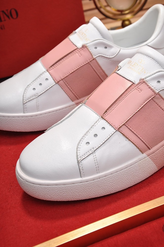 Valentino Garavani Rockstud Untitled calfskin sneaker 18