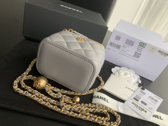 Handbag Chanel size 8.5cmx11cmx7 cm