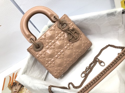 Handbag Dior M0505 size 17 x 15 x 7 cm