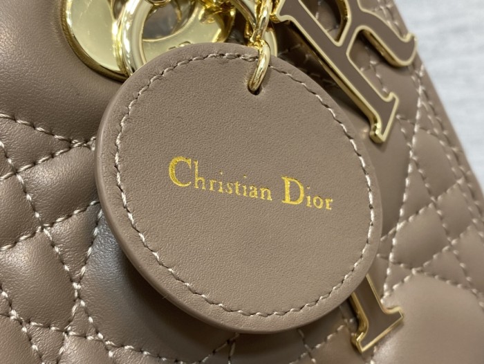 Handbag Dior size 24 cm