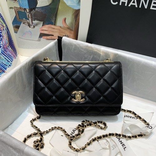 Handbag Chanel 88633 size 19 cm